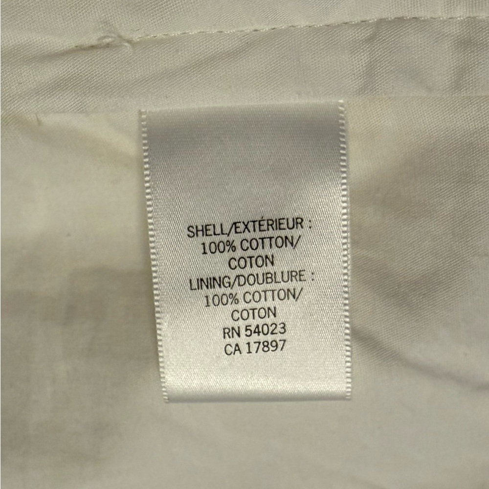 Banana Republic Mid Rise Shorts Women’s Feminine White Eyelet Like New - Picture 9 of 10